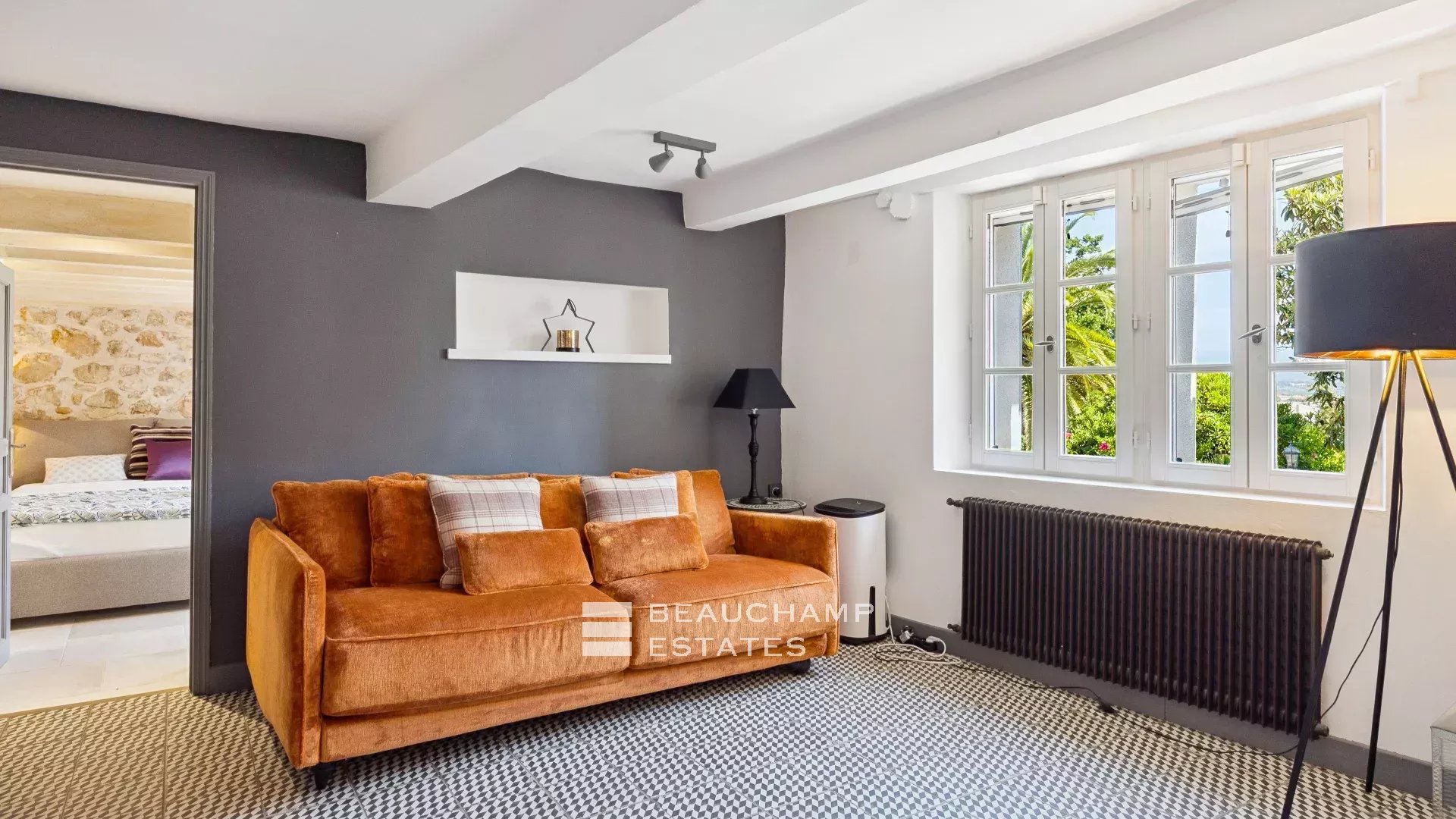 Superb Provencal 5 Bedrooms Villa Located In Antibes Superb Provencal 5 Bedrooms Villa Located In Antibes