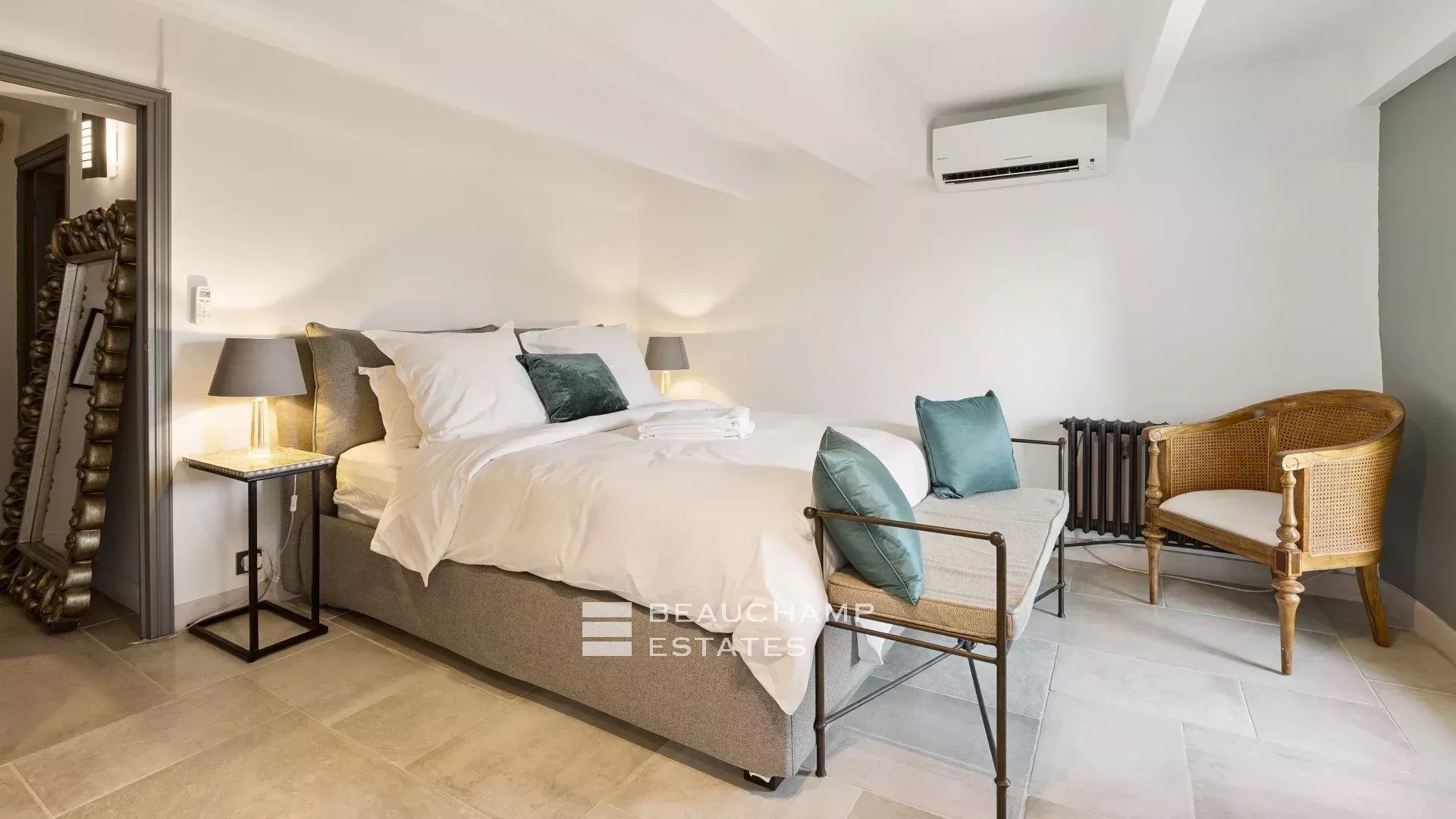 Superb Provencal 5 Bedrooms Villa Located In Antibes Superb Provencal 5 Bedrooms Villa Located In Antibes