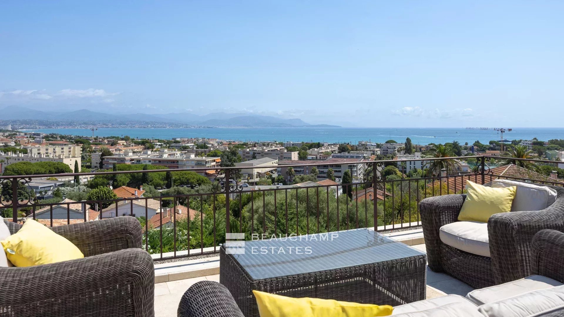 Superb Provencal 5 Bedrooms Villa Located In Antibes Superb Provencal 5 Bedrooms Villa Located In Antibes