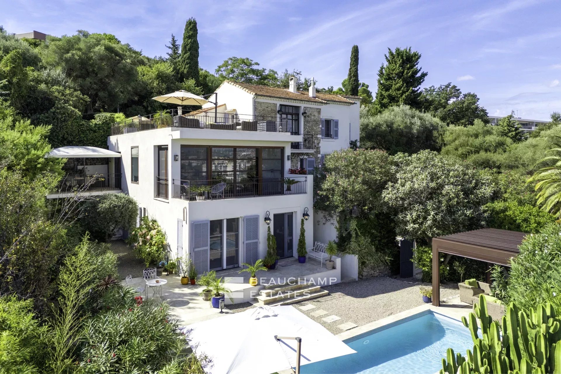 Superb Provencal 5 Bedrooms Villa Located In Antibes Superb Provencal 5 Bedrooms Villa Located In Antibes
