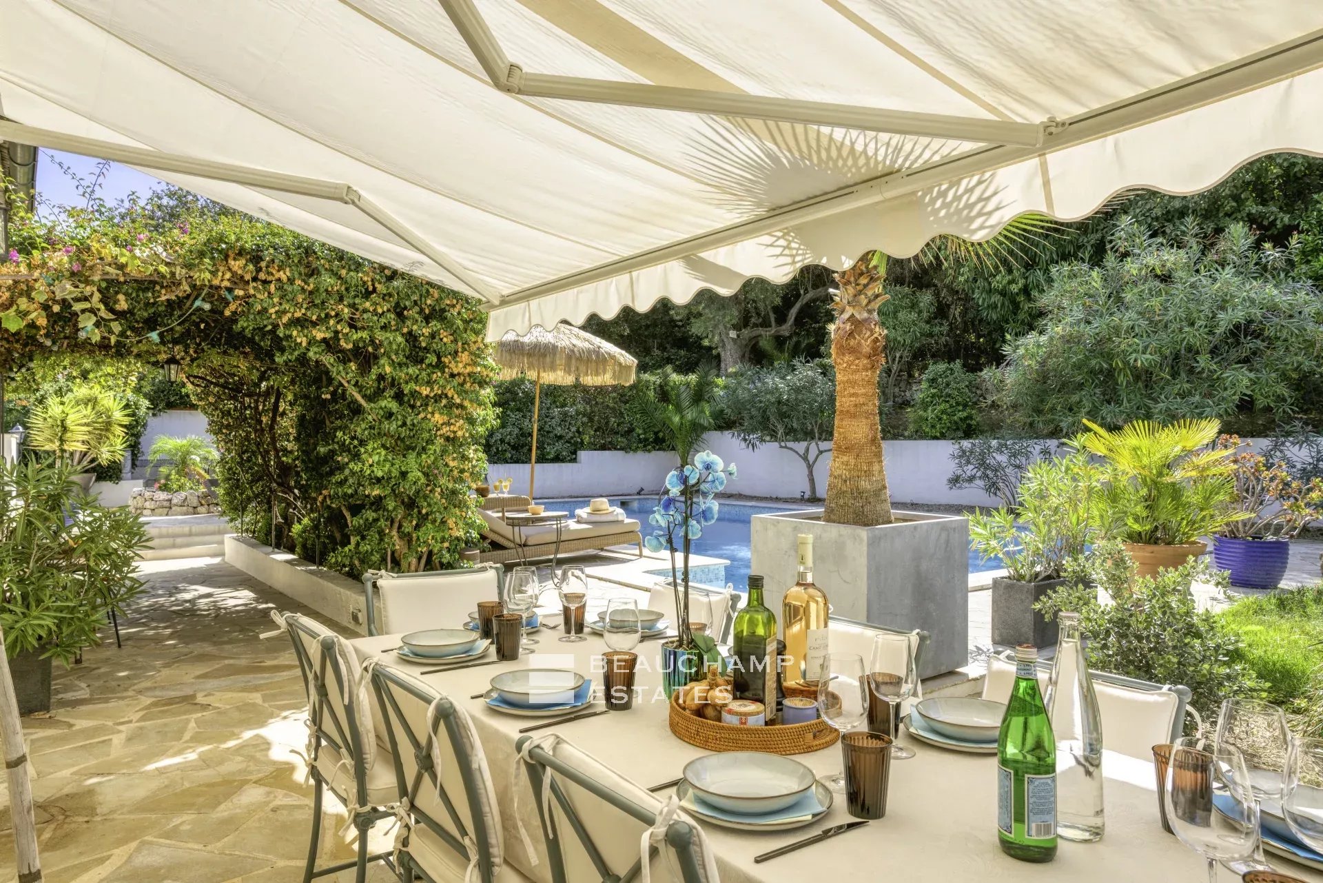 Superb Provencal 5 Bedrooms Villa Located In Antibes Superb Provencal 5 Bedrooms Villa Located In Antibes