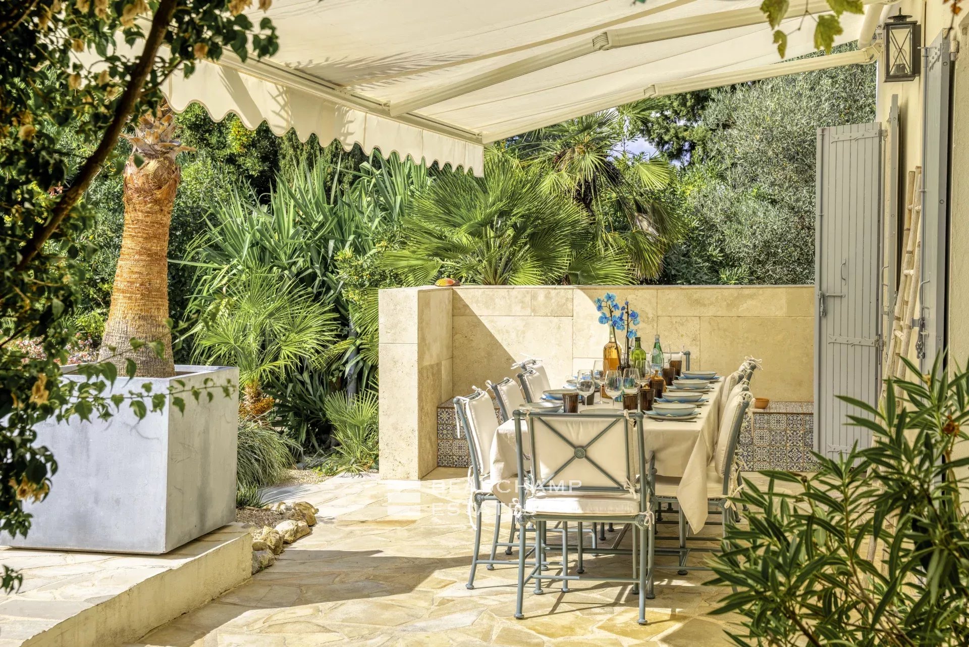 Superb Provencal 5 Bedrooms Villa Located In Antibes Superb Provencal 5 Bedrooms Villa Located In Antibes
