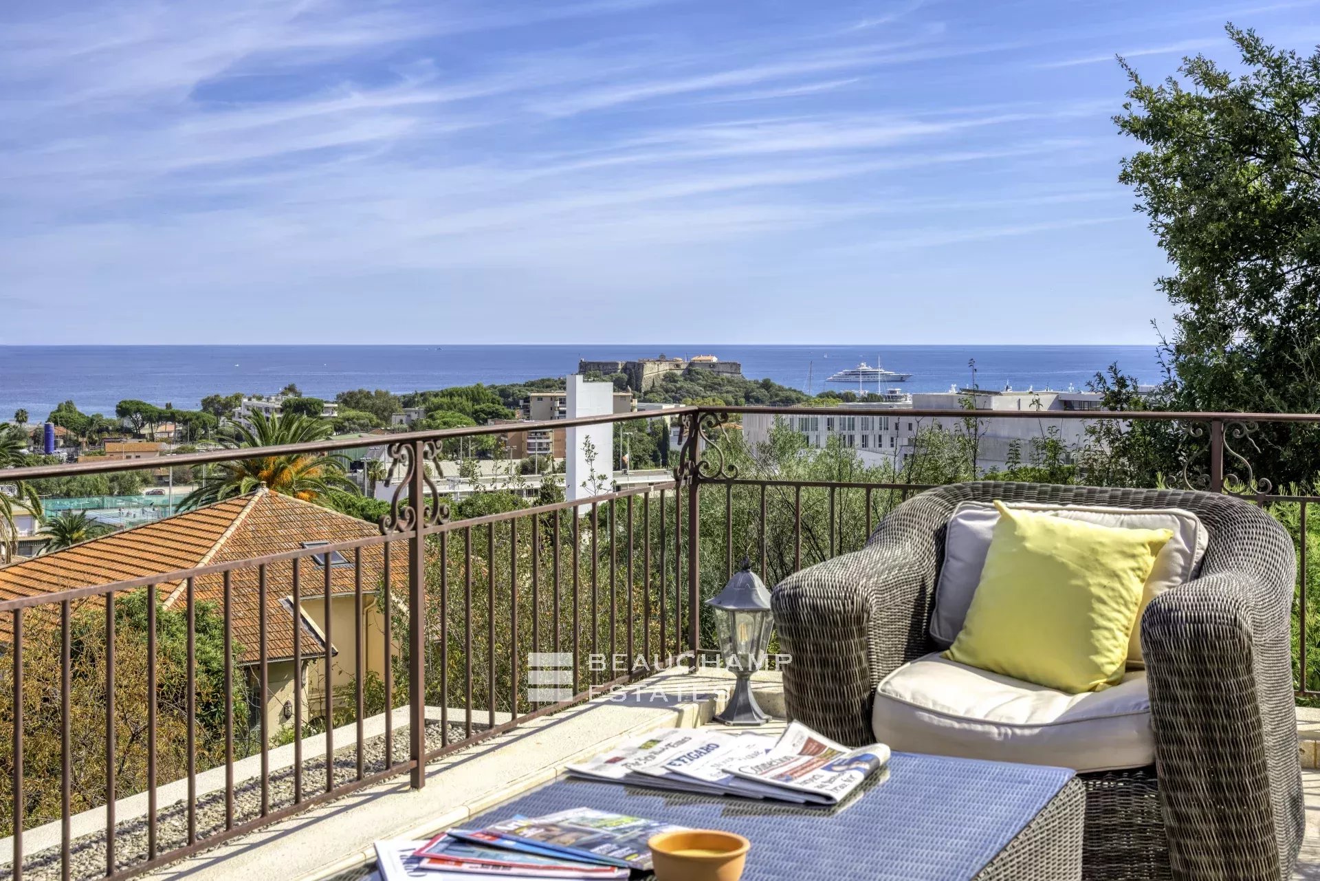 Superb Provencal 5 Bedrooms Villa Located In Antibes Superb Provencal 5 Bedrooms Villa Located In Antibes