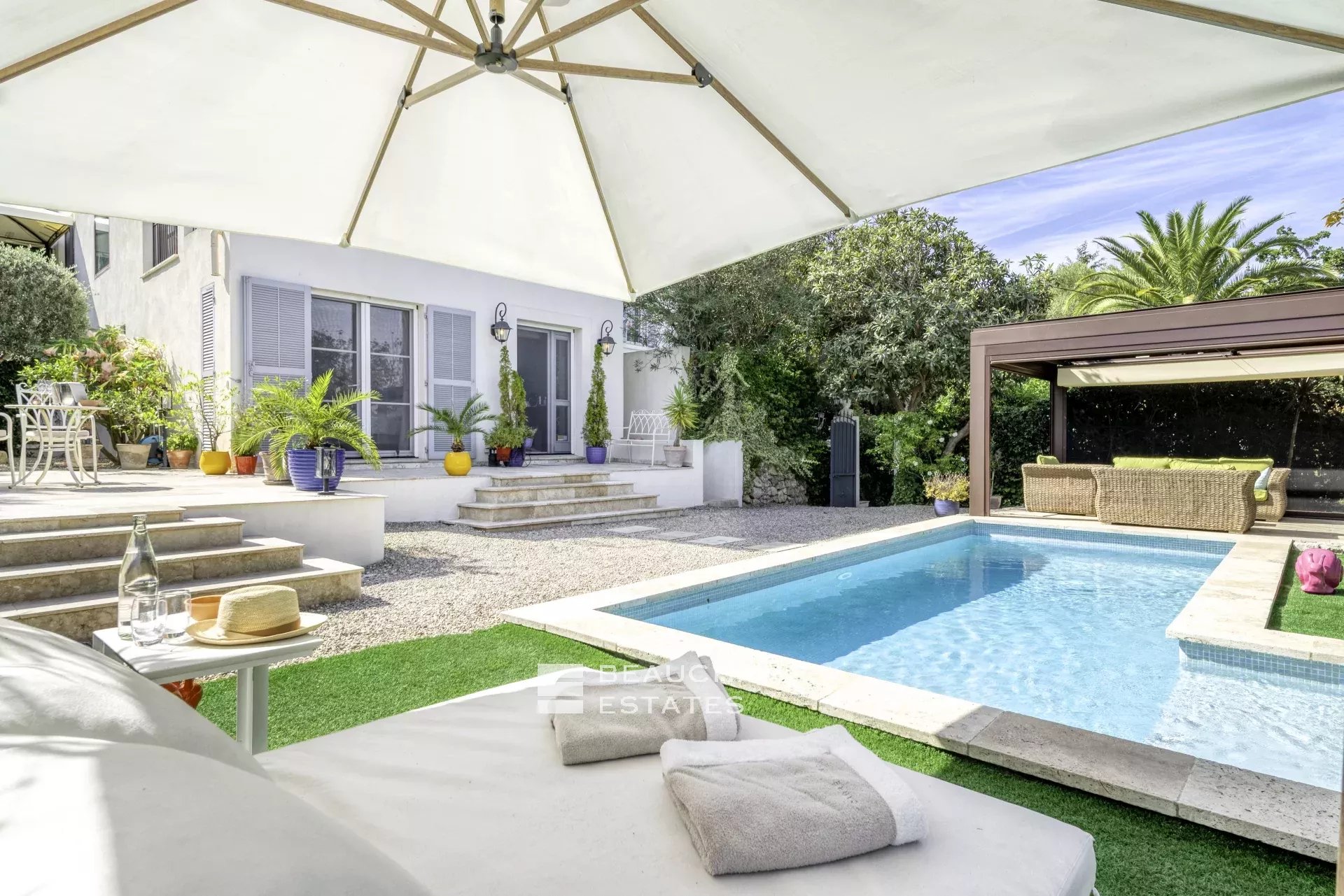 Superb Provencal 5 Bedrooms Villa Located In Antibes Superb Provencal 5 Bedrooms Villa Located In Antibes