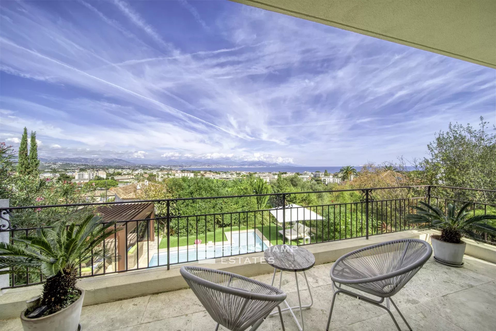 Superb Provencal 5 Bedrooms Villa Located In Antibes Superb Provencal 5 Bedrooms Villa Located In Antibes