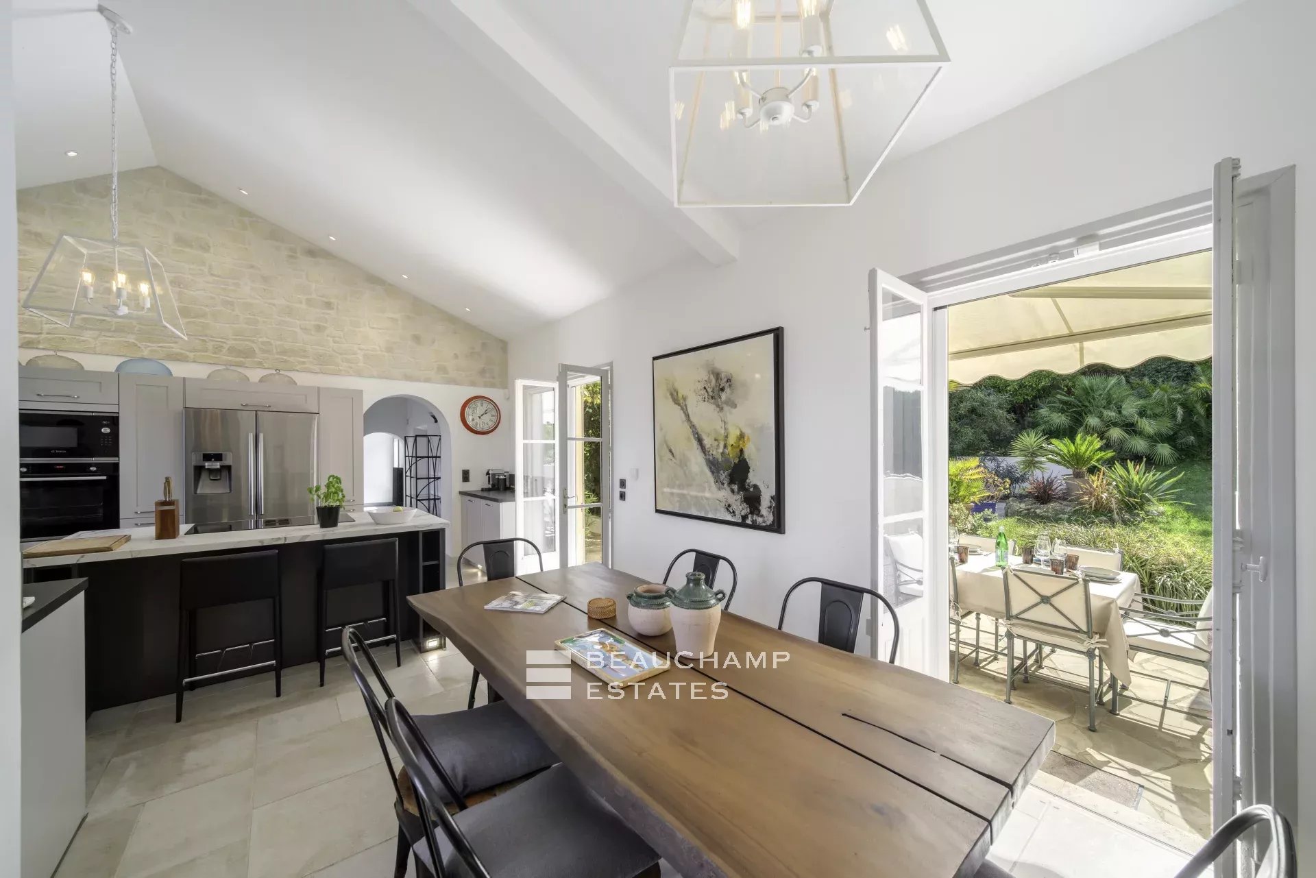 Superb Provencal 5 Bedrooms Villa Located In Antibes Superb Provencal 5 Bedrooms Villa Located In Antibes