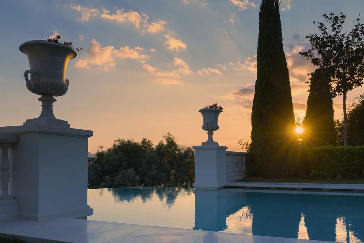 Search luxury property with Beauchamp Estates