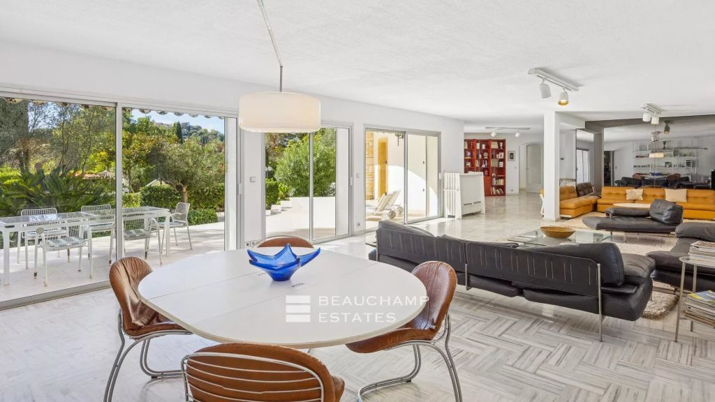 Charming 7-bedroom villa with pool – Mougins