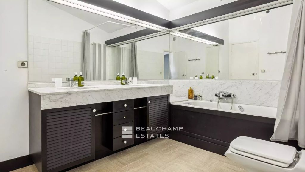 Charming 7-bedroom villa with pool – Mougins