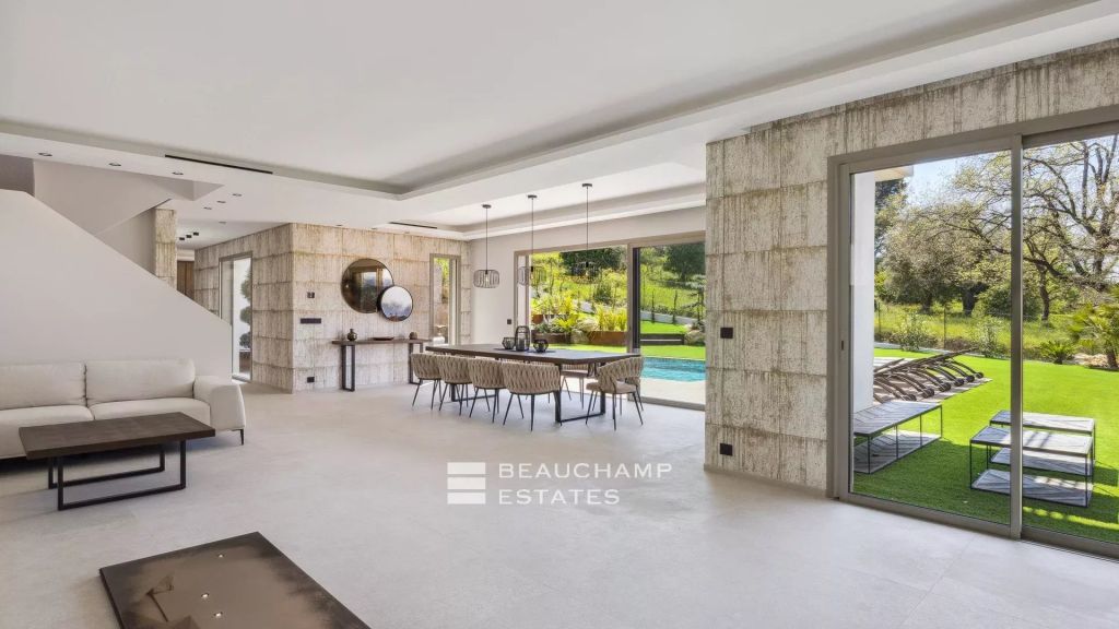 New contemporary property with unobstructed views