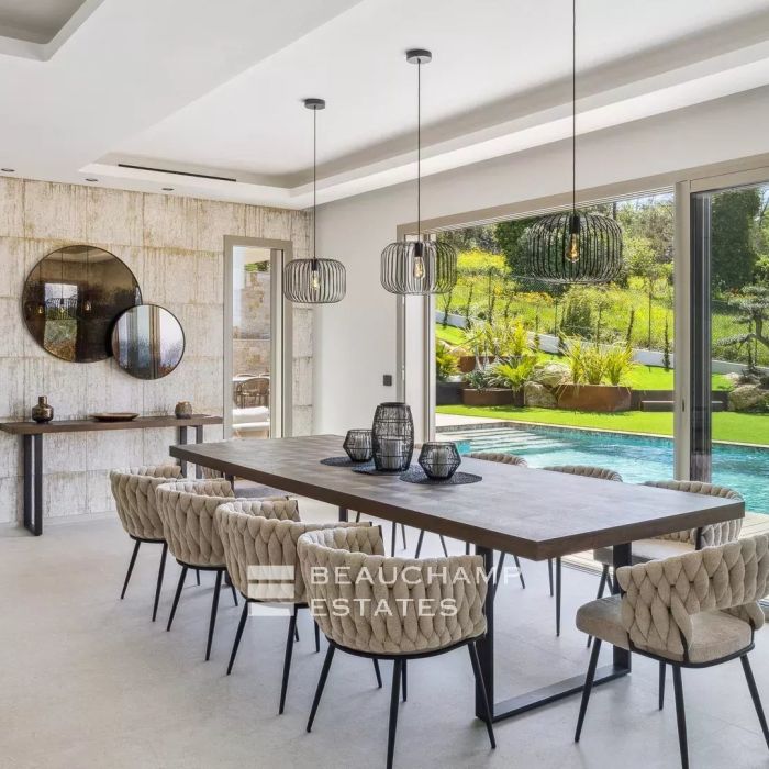 Propriété contemporaine neuve avec vue dégagée