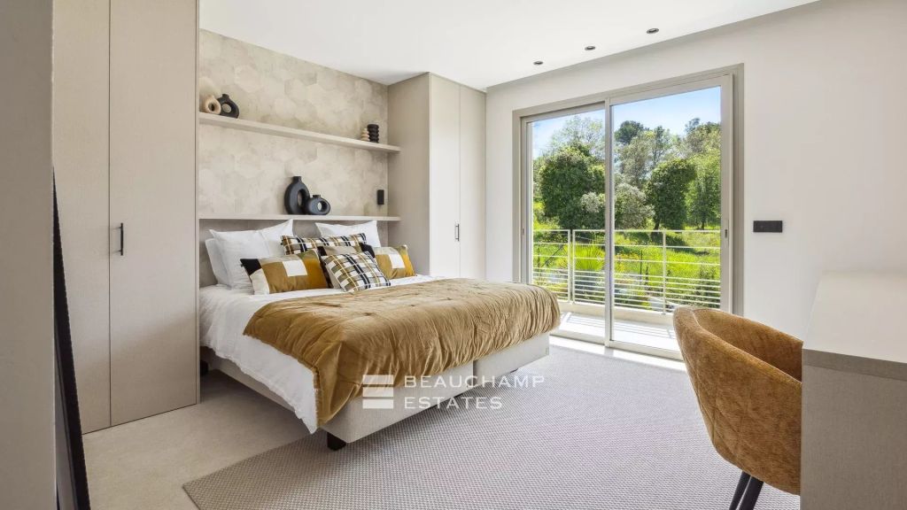 New contemporary property with unobstructed views