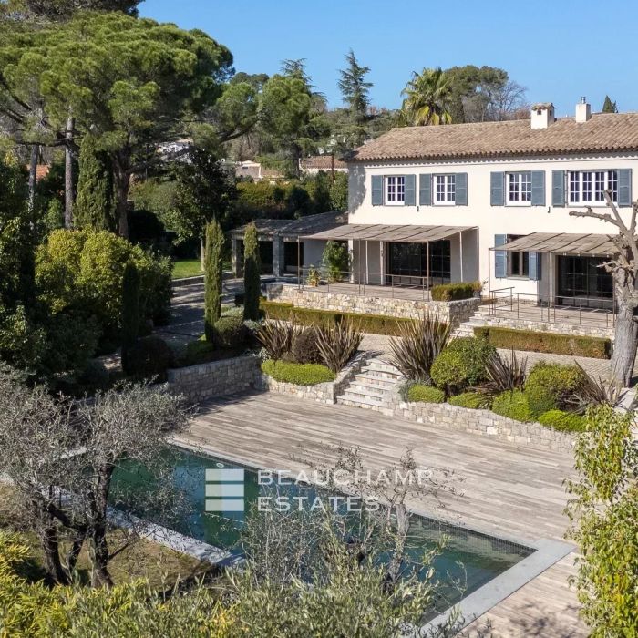 Provençal villa with swimming pool