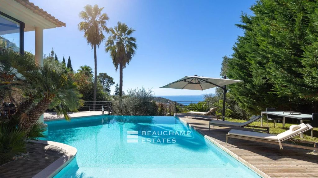 Sole Agent – Modern Villa in a private domain – Villefranche sur mer