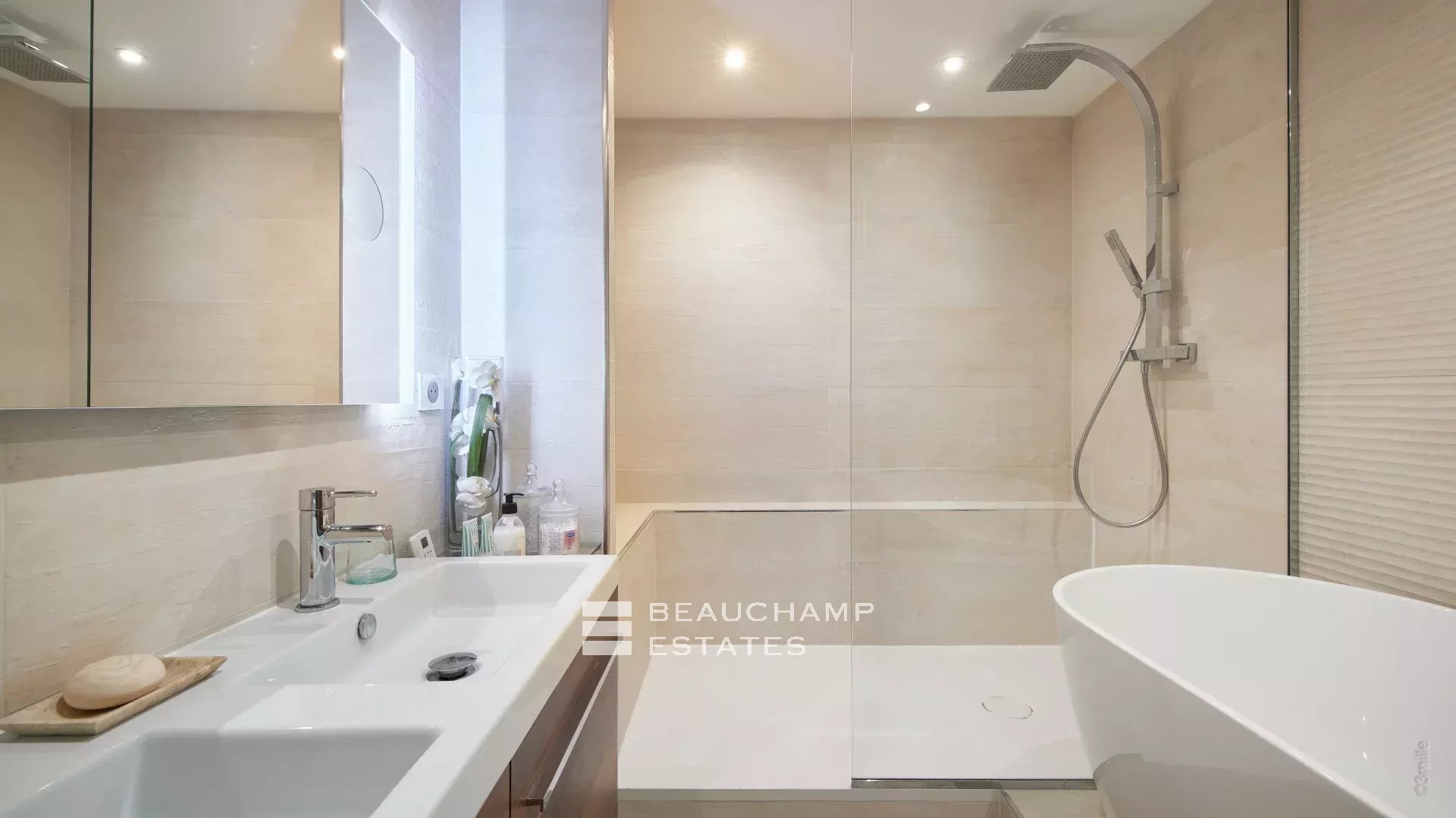 2 bedroom apartment Cannes center 2 bedroom apartment Cannes center