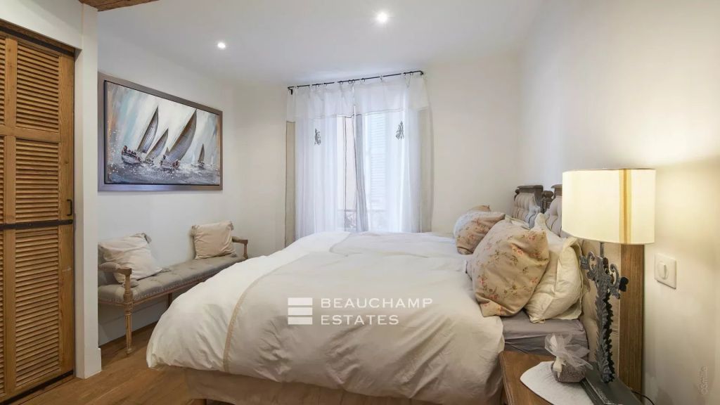 2 bedroom apartment Cannes center