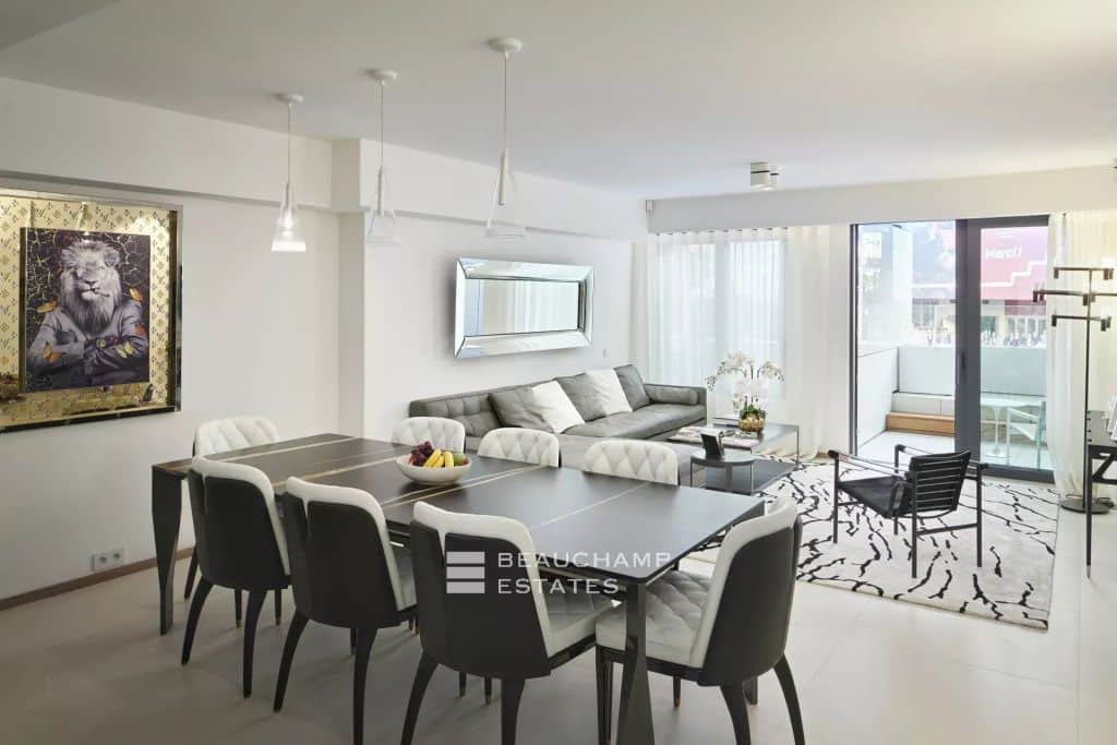 2 bedroom apartment with sea view terrace – First Croisette