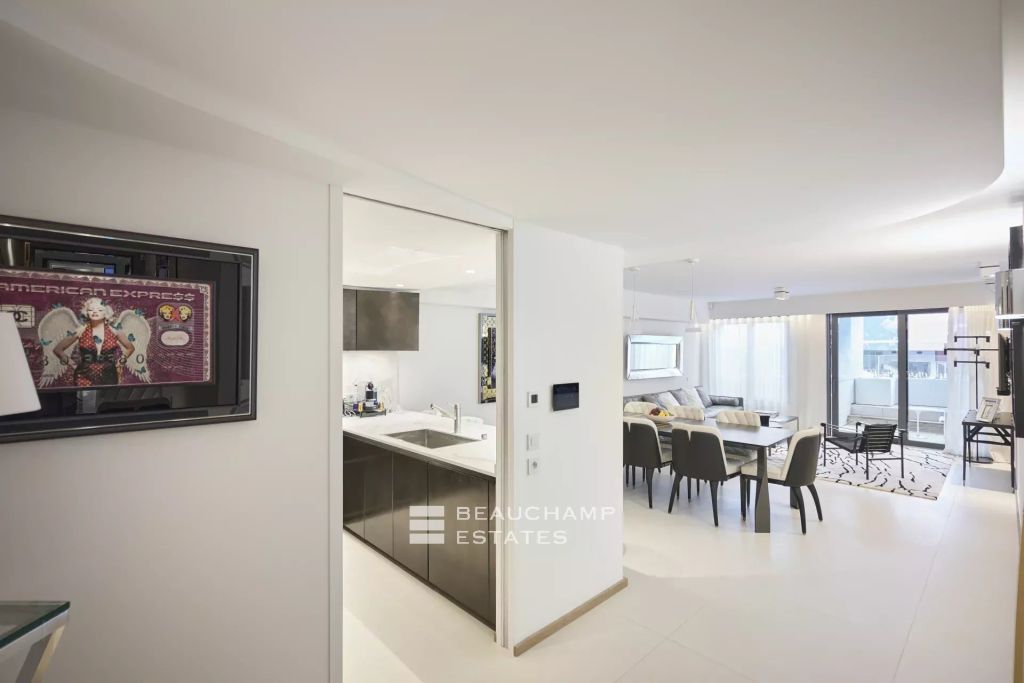 2 bedroom apartment with sea view terrace – First Croisette