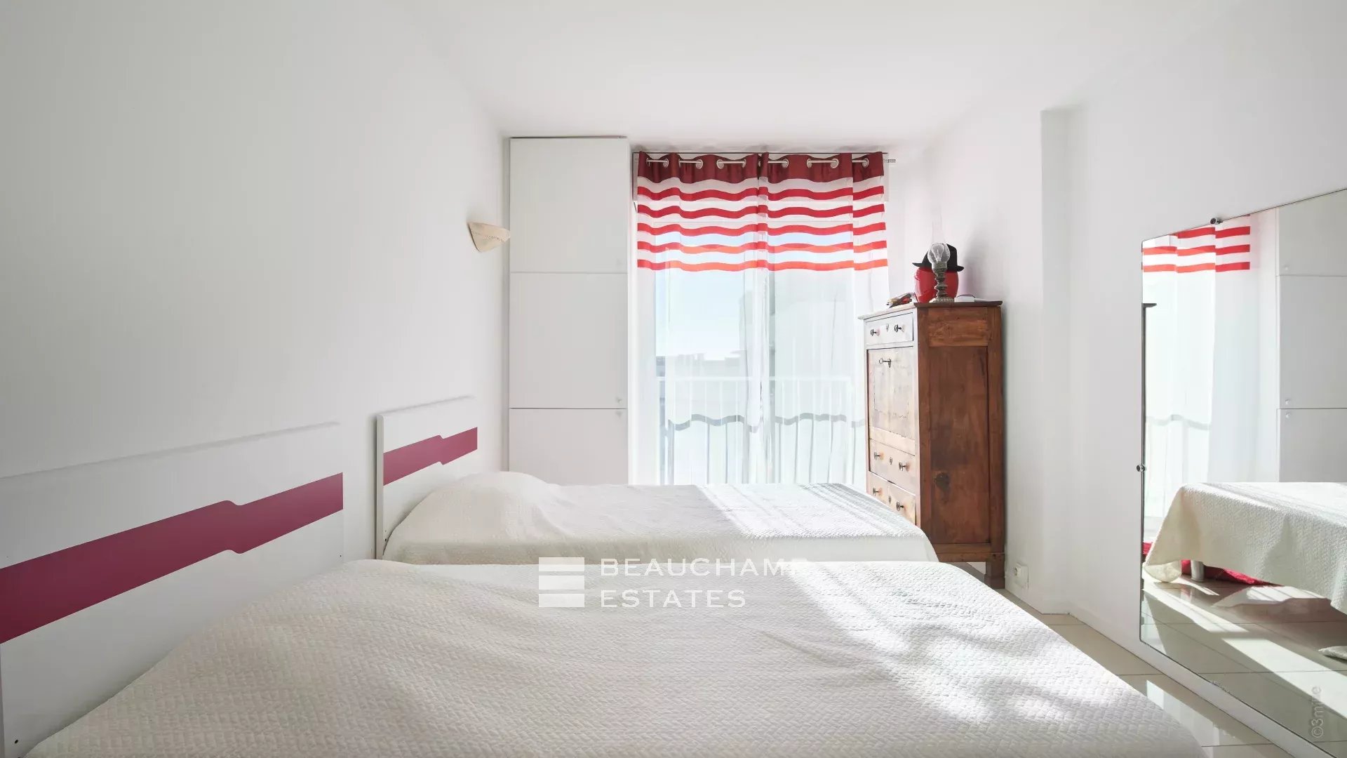 Appartement 2 chambres avec terrasse – Cannes Croisette 2 bedroom apartment with terrace – Cannes Croisette