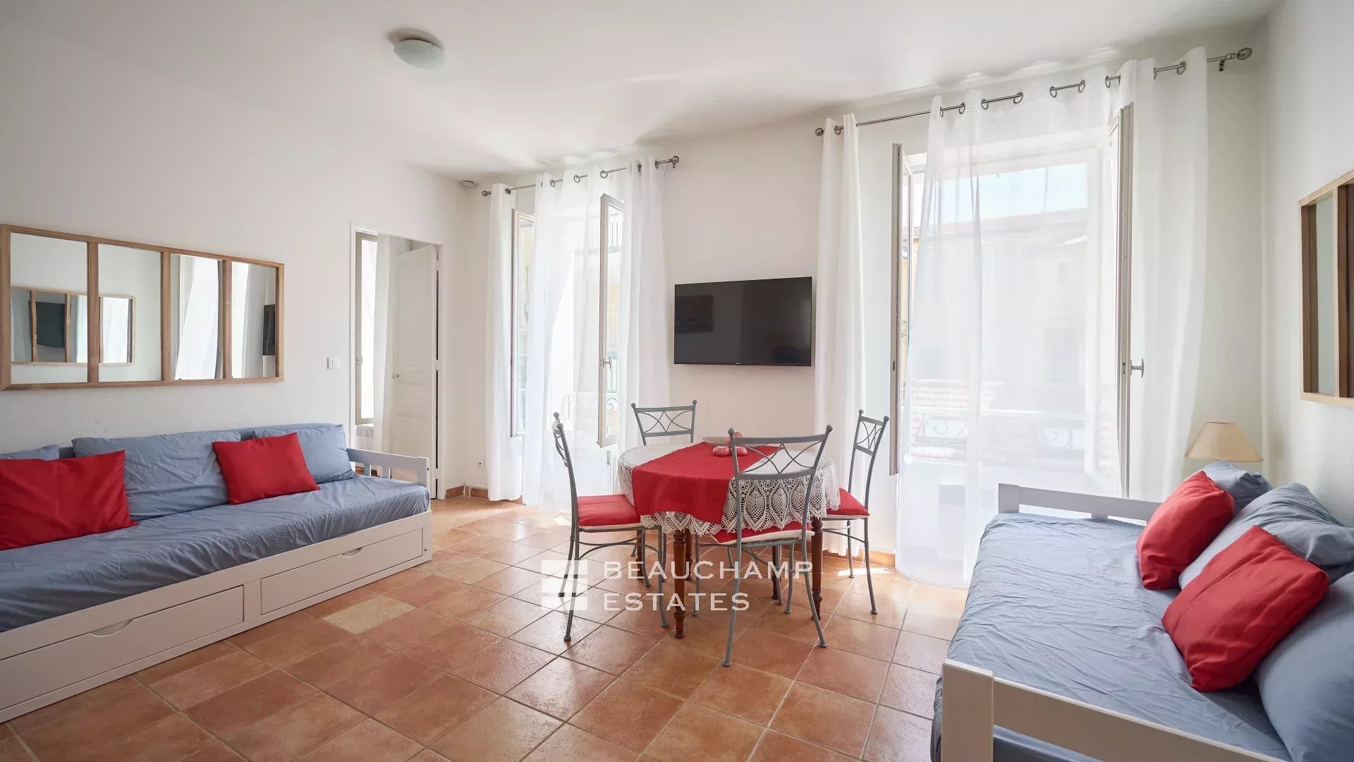 2 rooms apartment – Cannes Suquet 2 rooms apartment – Cannes Suquet