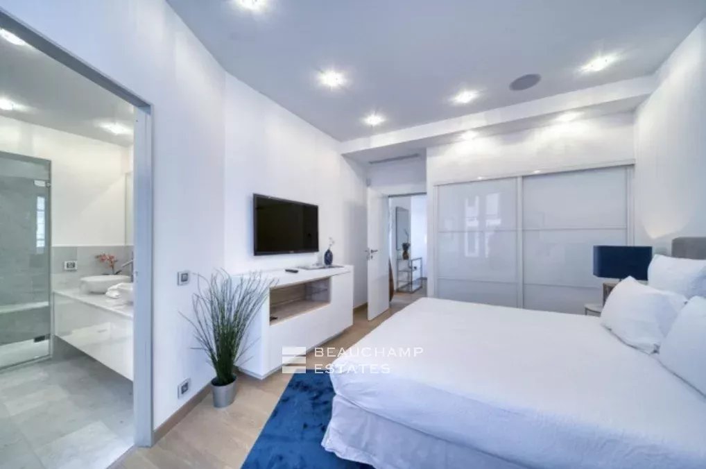 3 en suite bedrooms facing the Palais – Cannes Croisette 3 en suite bedrooms facing the Palais – Cannes Croisette