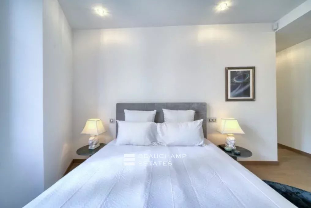 3 en suite bedrooms facing the Palais – Cannes Croisette 3 en suite bedrooms facing the Palais – Cannes Croisette
