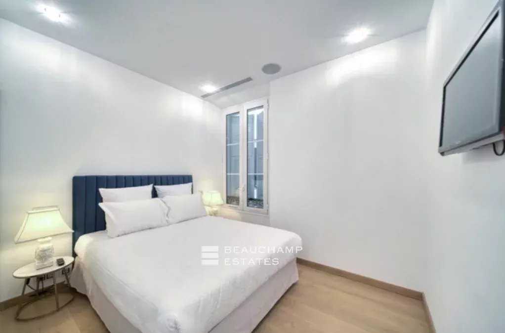 3 en suite bedrooms facing the Palais – Cannes Croisette 3 en suite bedrooms facing the Palais – Cannes Croisette