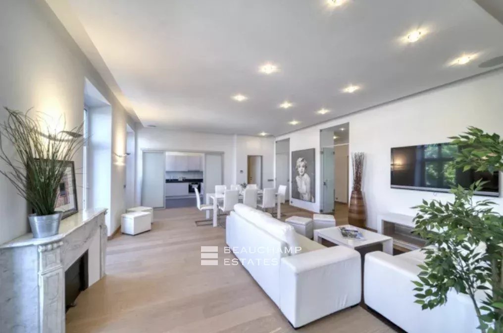 3 en suite bedrooms facing the Palais – Cannes Croisette 3 en suite bedrooms facing the Palais – Cannes Croisette