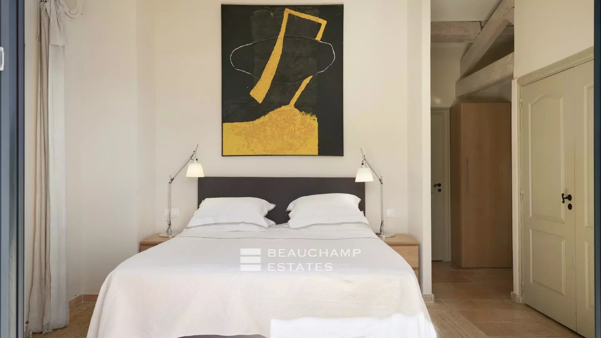 4-bedroom neo-Provençal villa in Châteauneuf-Grasse 4-bedroom neo-Provençal villa in Châteauneuf-Grasse