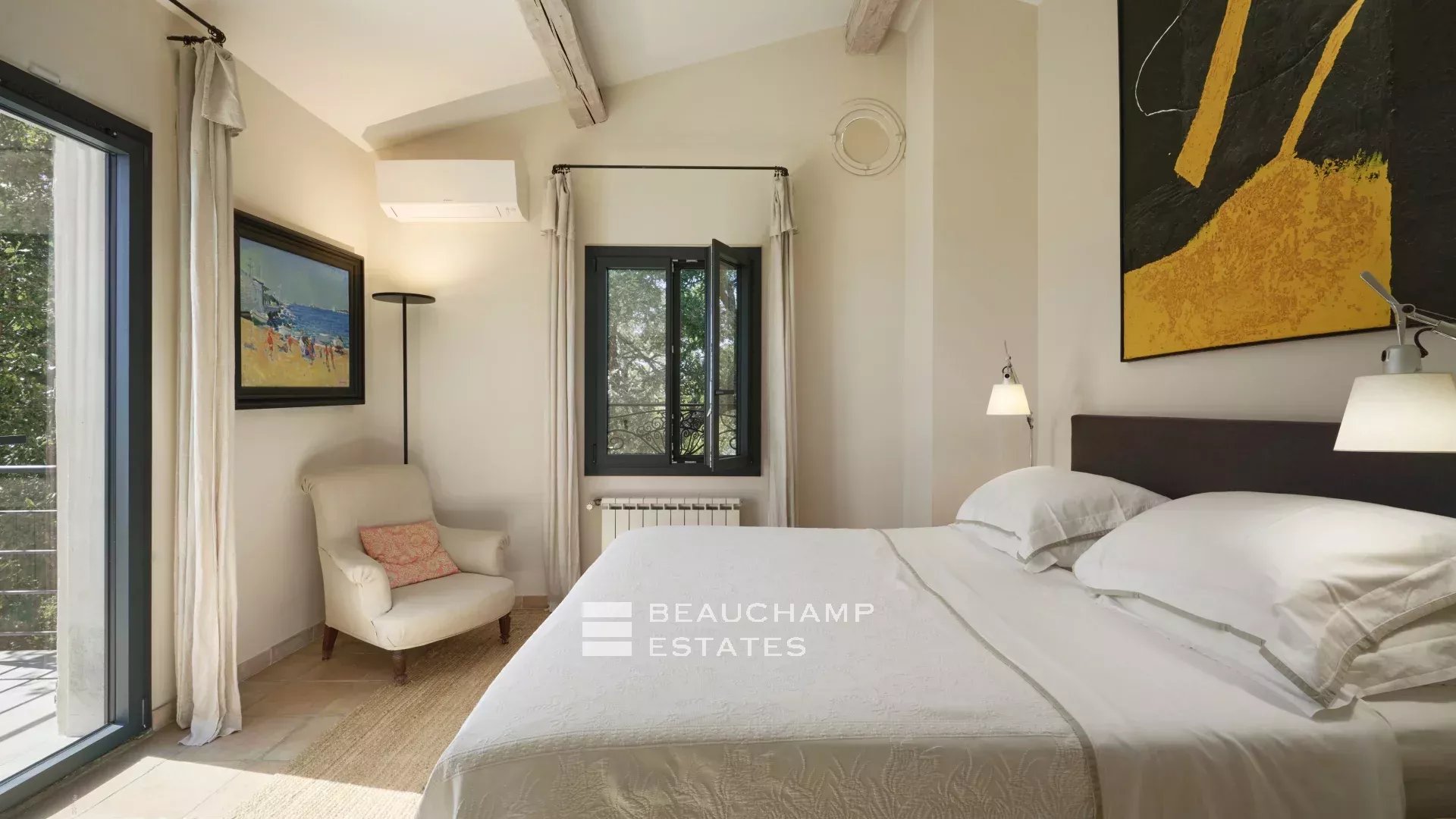 4-bedroom neo-Provençal villa in Châteauneuf-Grasse 4-bedroom neo-Provençal villa in Châteauneuf-Grasse