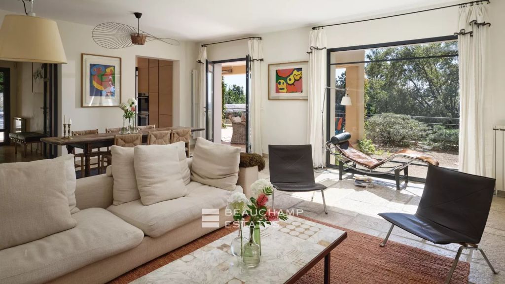 4-bedroom neo-Provençal villa in Châteauneuf-Grasse