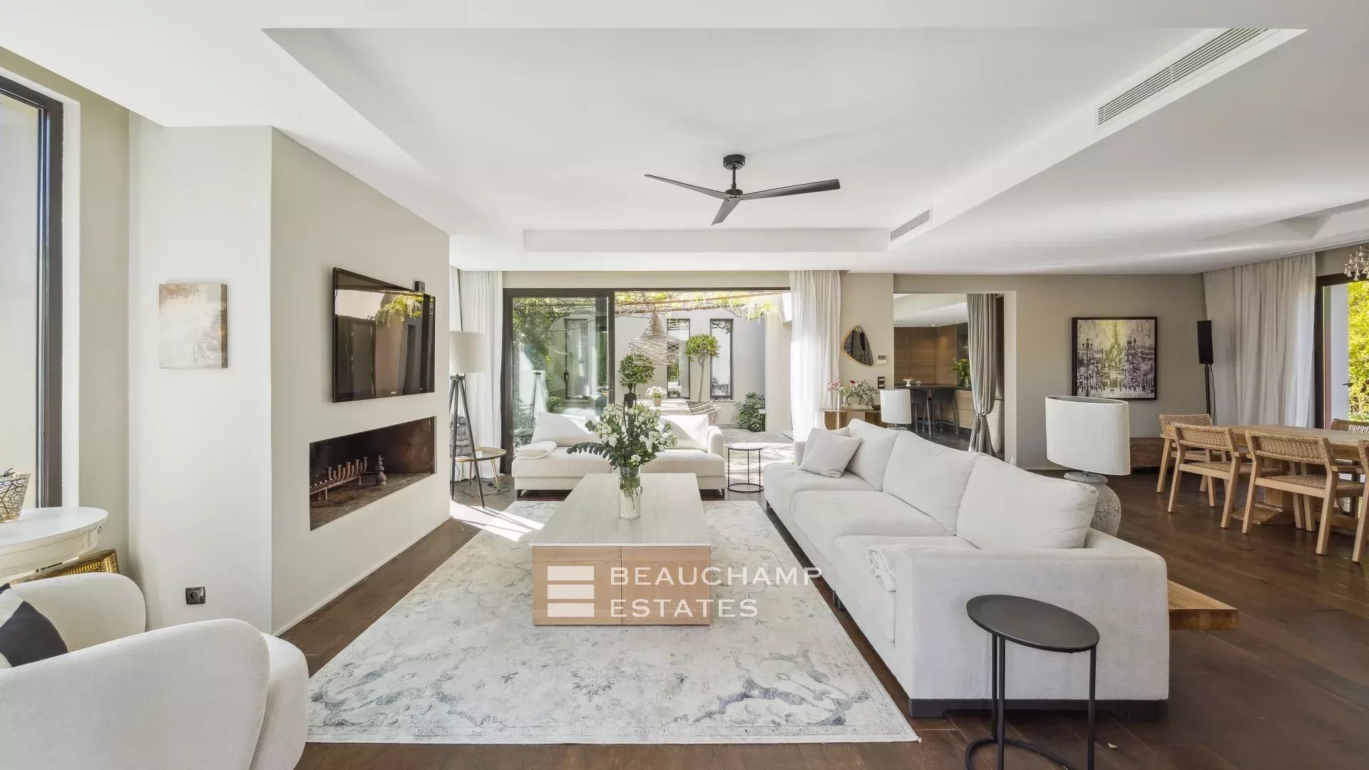 4-bedroom villa in the heart of a residential area of MouginsCharming 4 Bedroom Villa Holidays Mougins 4-bedroom villa in the heart of a residential area of MouginsCharming 4 Bedroom Villa Holidays Mougins