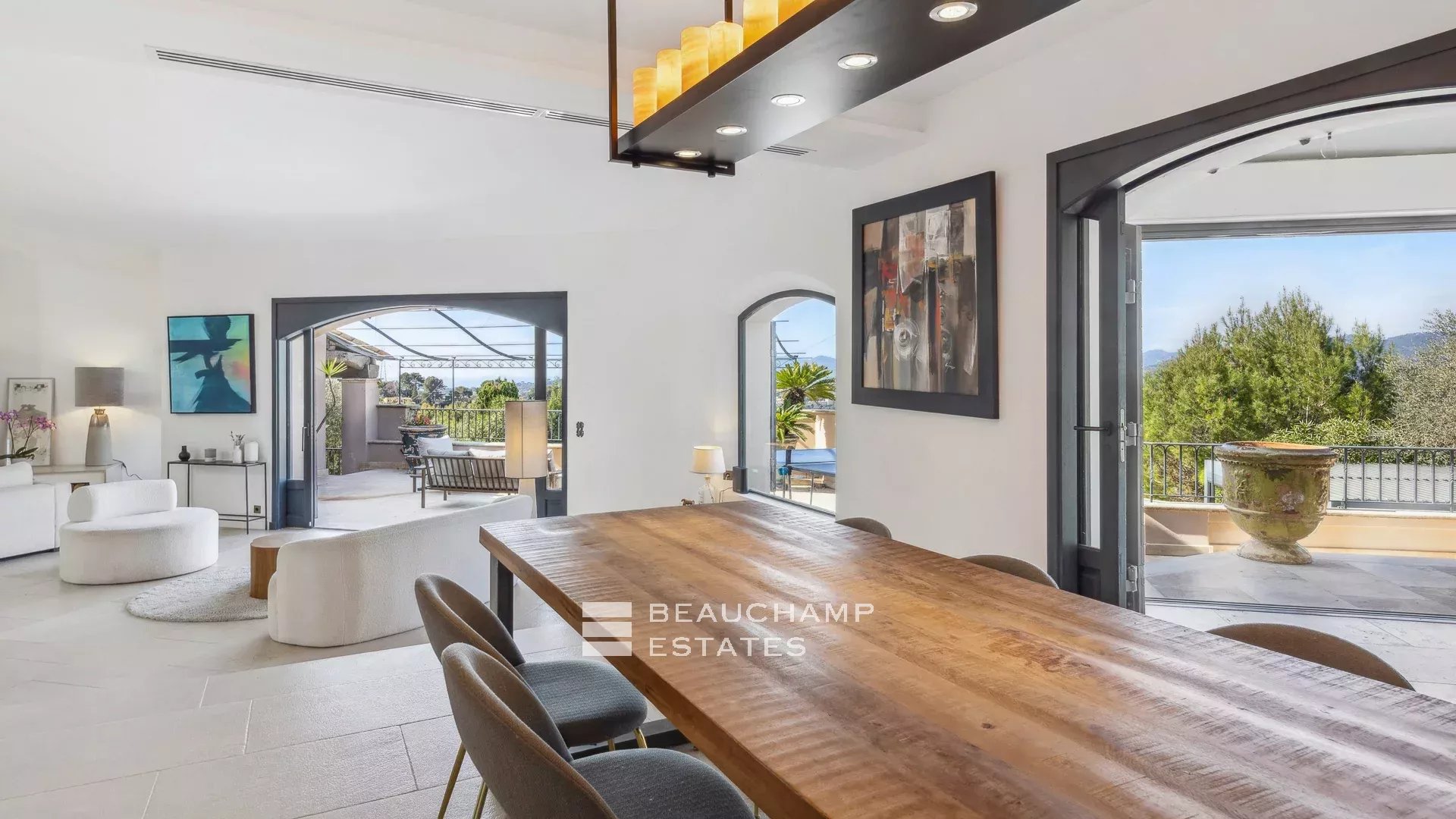 5-bedroom Neo-Provencal villa in Mougins 5-bedroom Neo-Provencal villa in Mougins