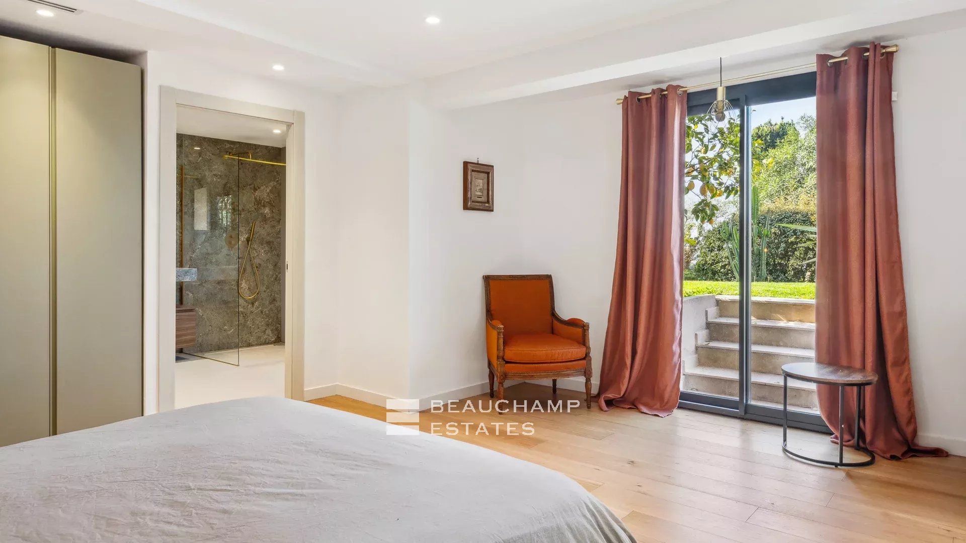 5-bedroom Neo-Provencal villa in Mougins 5-bedroom Neo-Provencal villa in Mougins