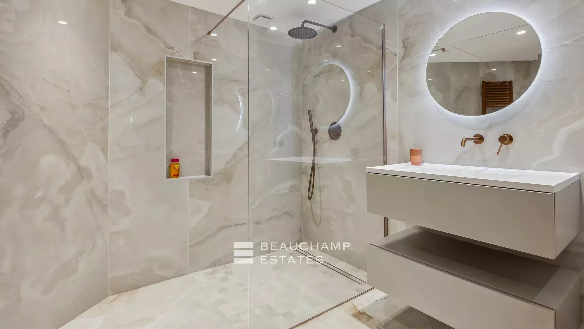 5-bedroom Neo-Provencal villa in Mougins 5-bedroom Neo-Provencal villa in Mougins