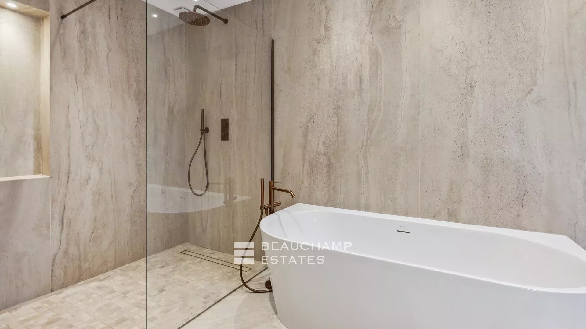 5-bedroom Neo-Provencal villa in Mougins 5-bedroom Neo-Provencal villa in Mougins