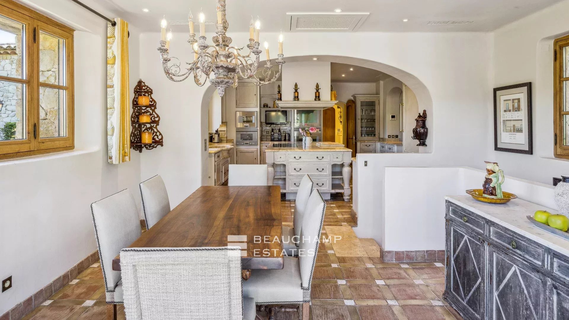 Manoir provençal de 5 chambres avec vue mer au coeur des Adrets de l’Esterel 5-bedroom Provençal manor with sea view in the heart of Les Adrets de l’Estérel