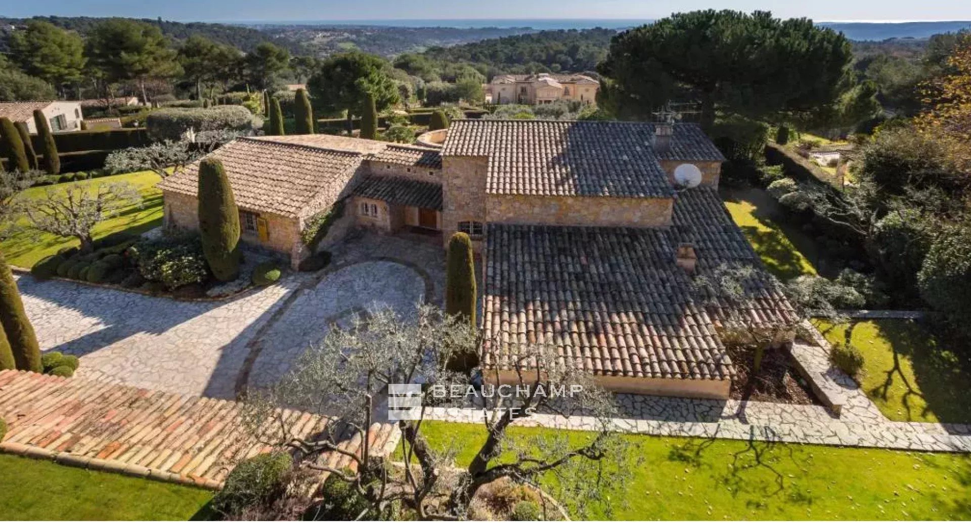 5-bedroom Provencal villa in Saint-Paul-de-Vence 5-bedroom Provencal villa in Saint-Paul-de-Vence