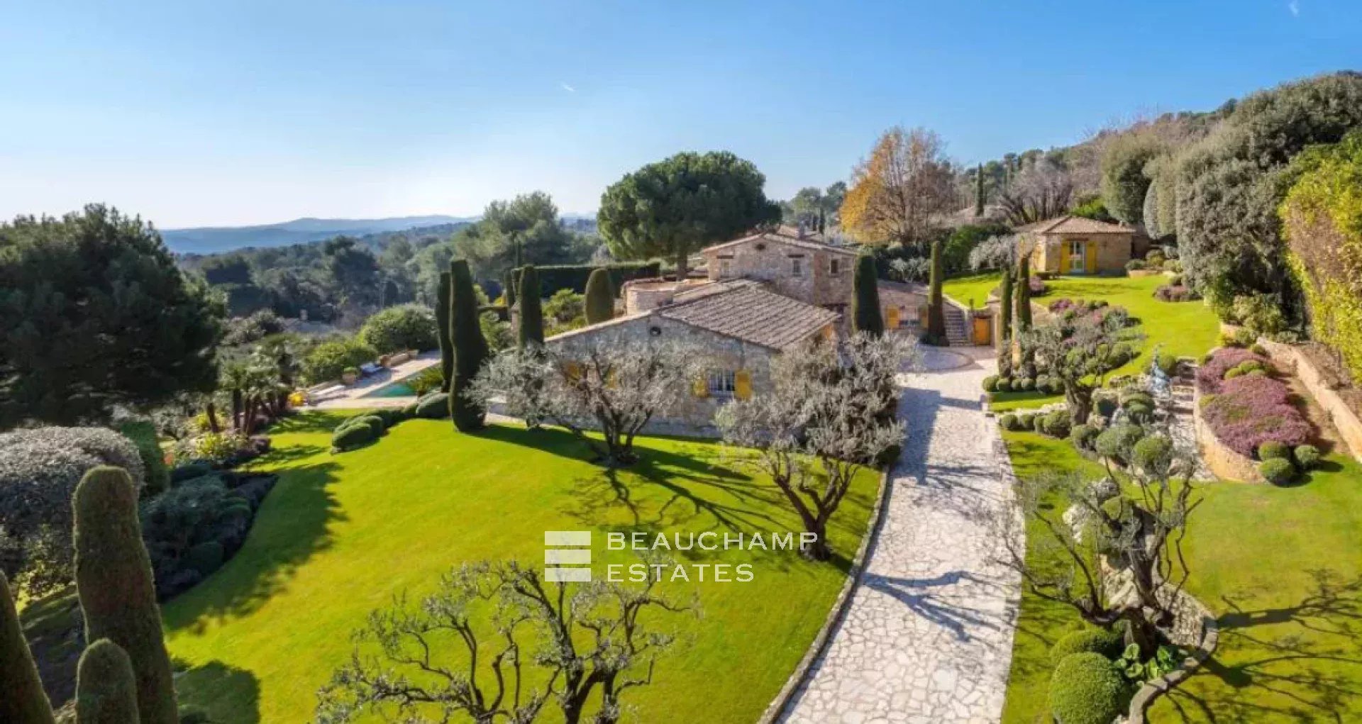 5-bedroom Provencal villa in Saint-Paul-de-Vence 5-bedroom Provencal villa in Saint-Paul-de-Vence