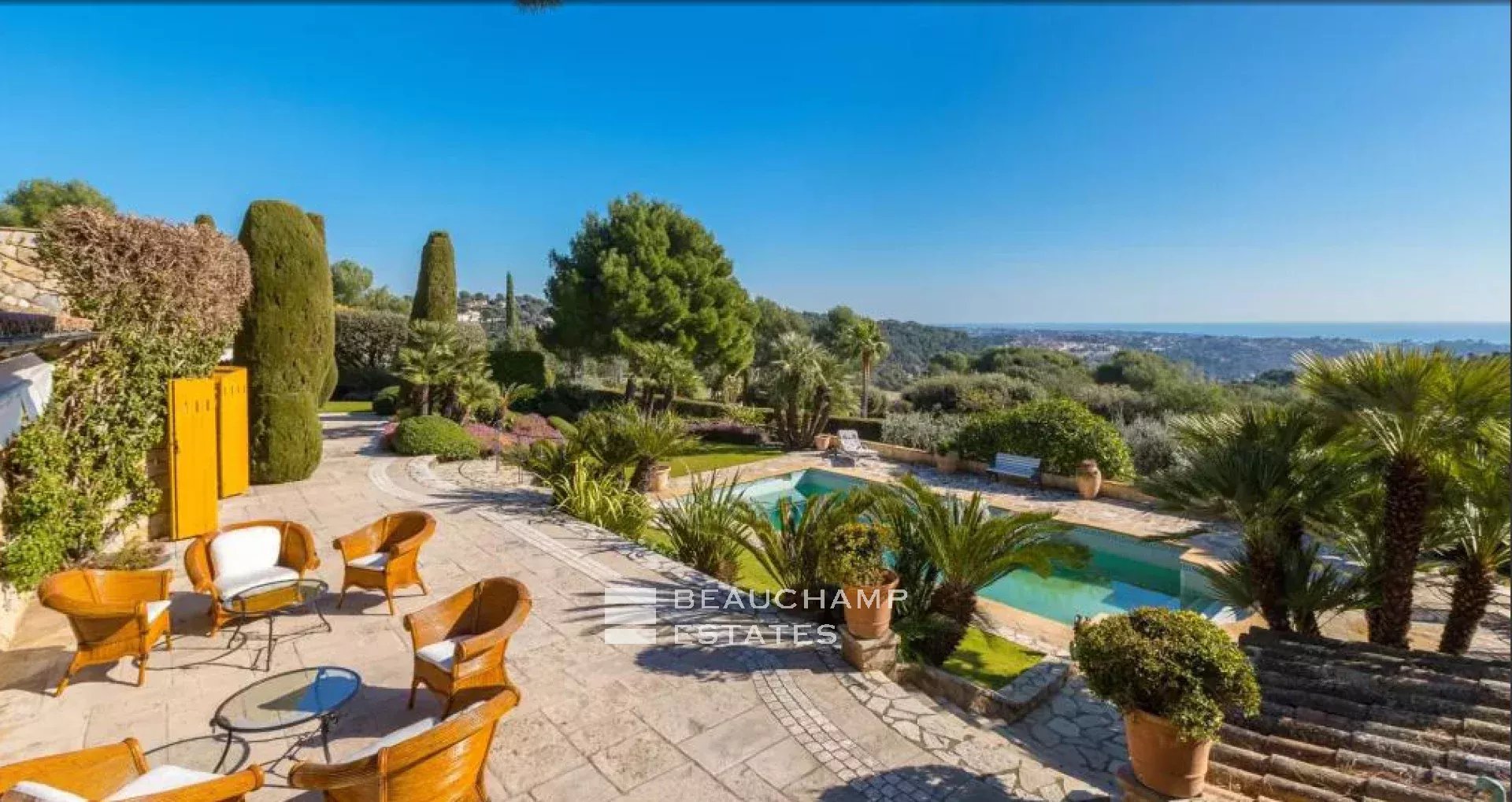 5-bedroom Provencal villa in Saint-Paul-de-Vence 5-bedroom Provencal villa in Saint-Paul-de-Vence