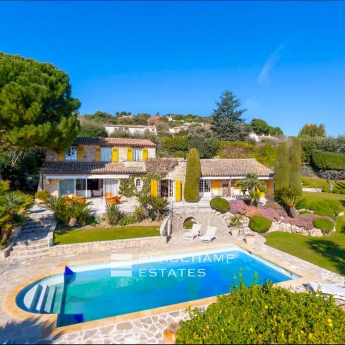 5-bedroom Provencal villa in Saint-Paul-de-Vence
