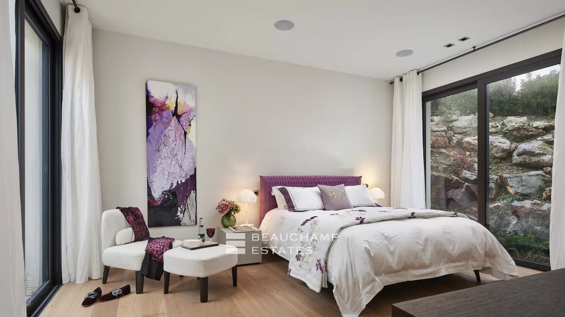 5-bedroom villa in the heart of the beautiful Terre Blanche golf resort 5-bedroom villa in the heart of the beautiful Terre Blanche golf resort