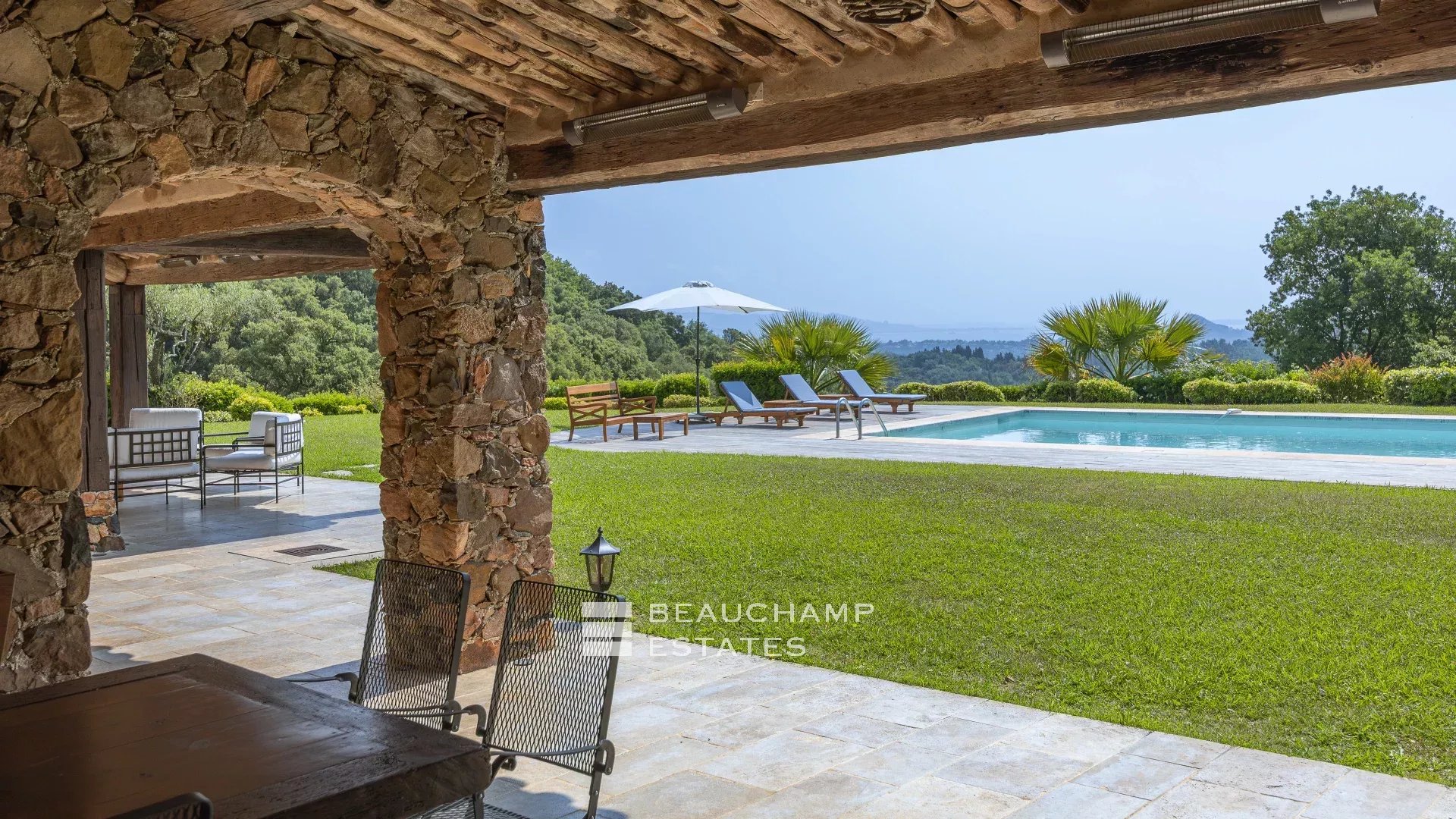 7-bedroom Provencal villa in Saint-Jean-De-Cannes 7-bedroom Provencal villa in Saint-Jean-De-Cannes