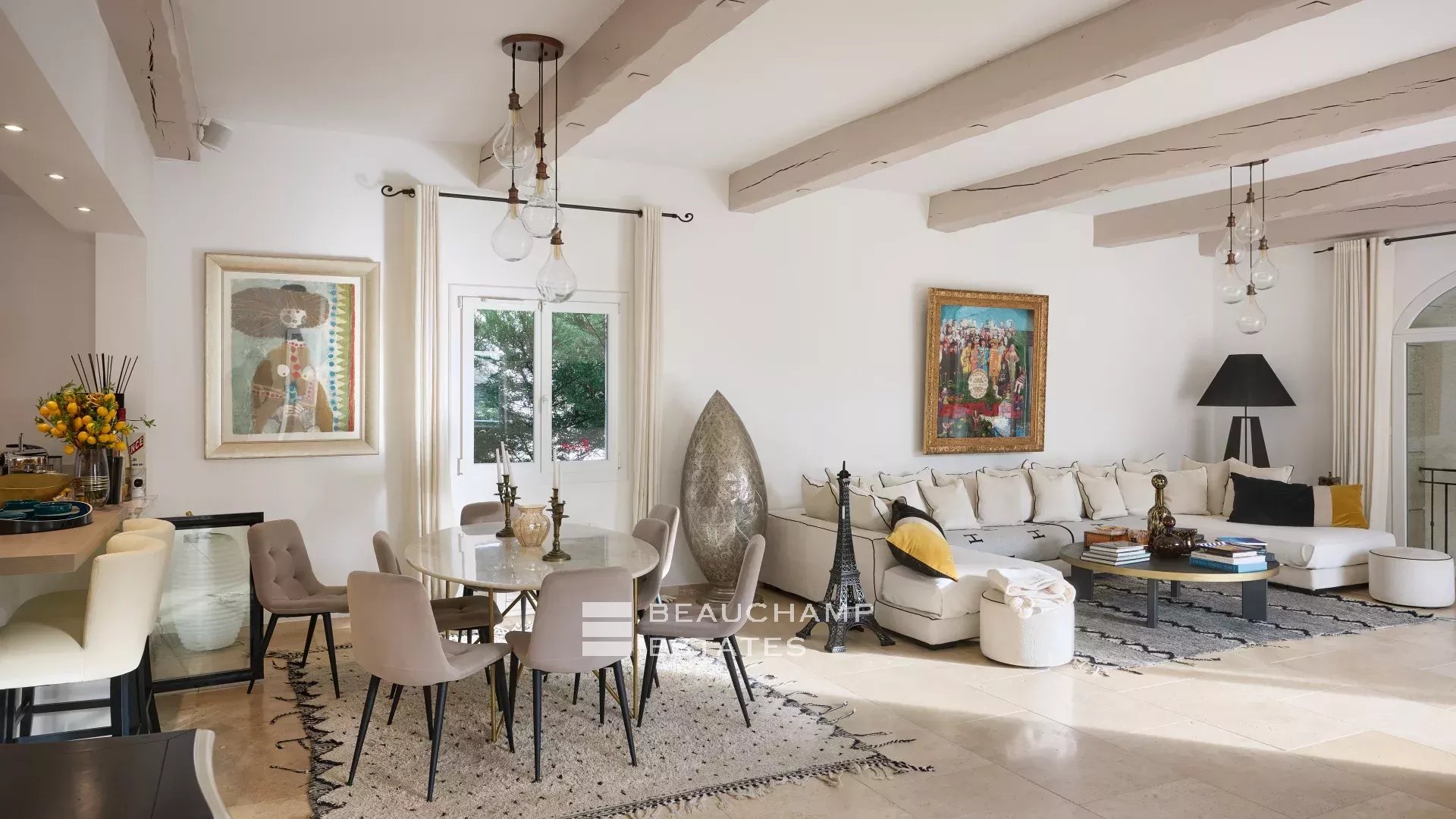 8-bedroom hacienda villa with swimming pool, paddle and pétanque courts in La Colle-sur-Loup 8-bedroom hacienda villa with swimming pool, paddle and pétanque courts in La Colle-sur-Loup