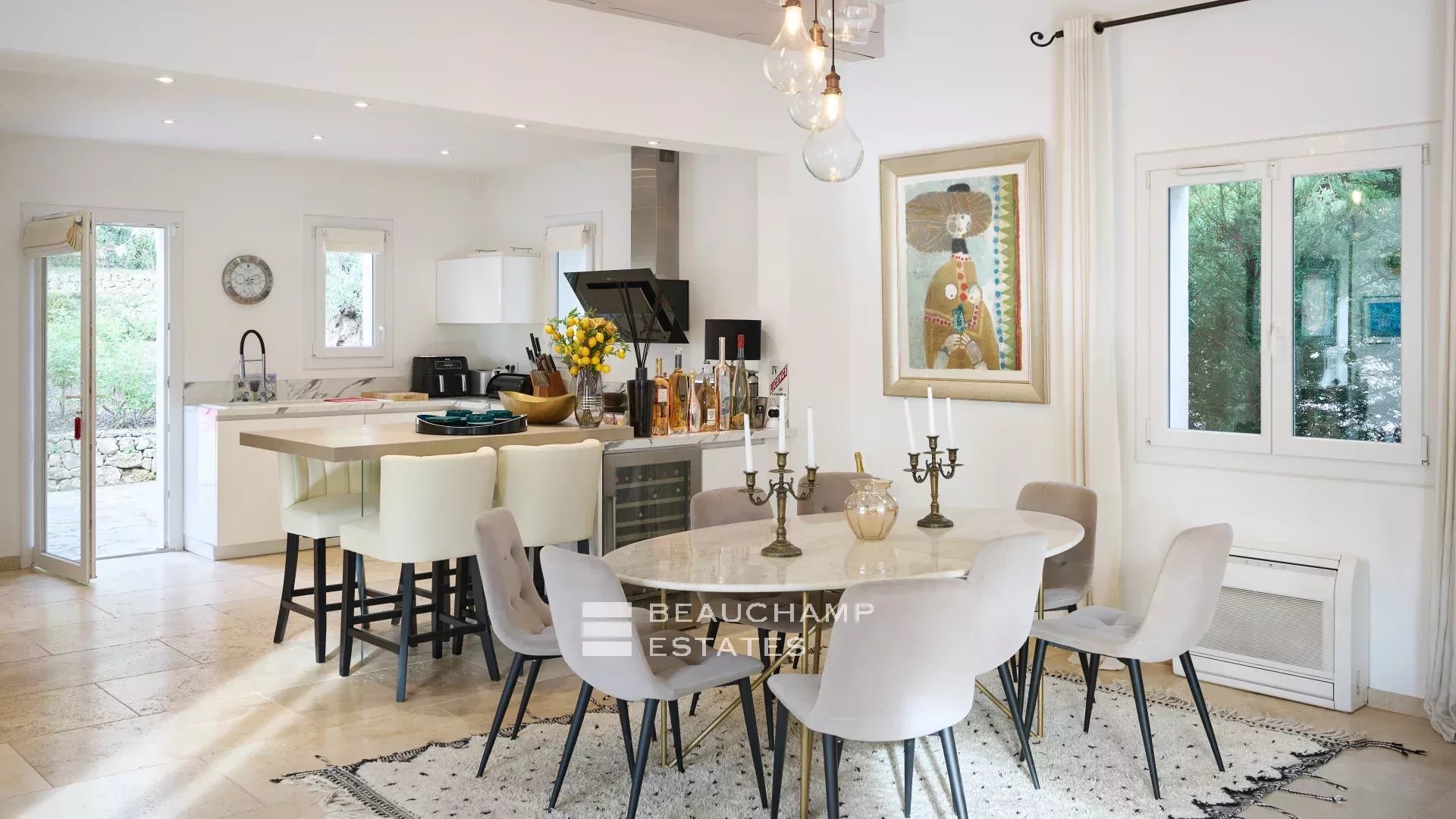 8-bedroom hacienda villa with swimming pool, paddle and pétanque courts in La Colle-sur-Loup 8-bedroom hacienda villa with swimming pool, paddle and pétanque courts in La Colle-sur-Loup