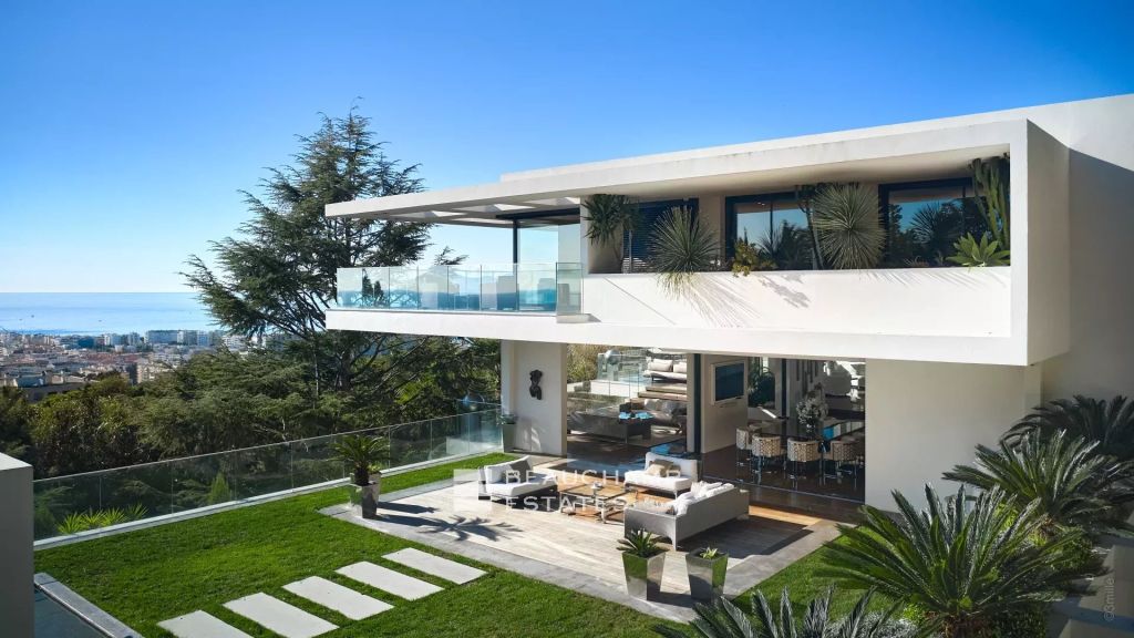 8 bedrooms villa with panoramic sea view