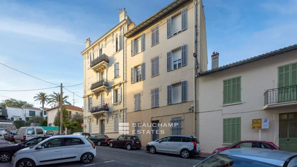 8-Unit Building – Cannes