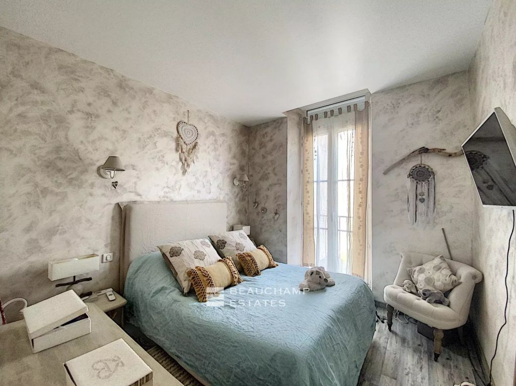 8-Unit Building – Cannes