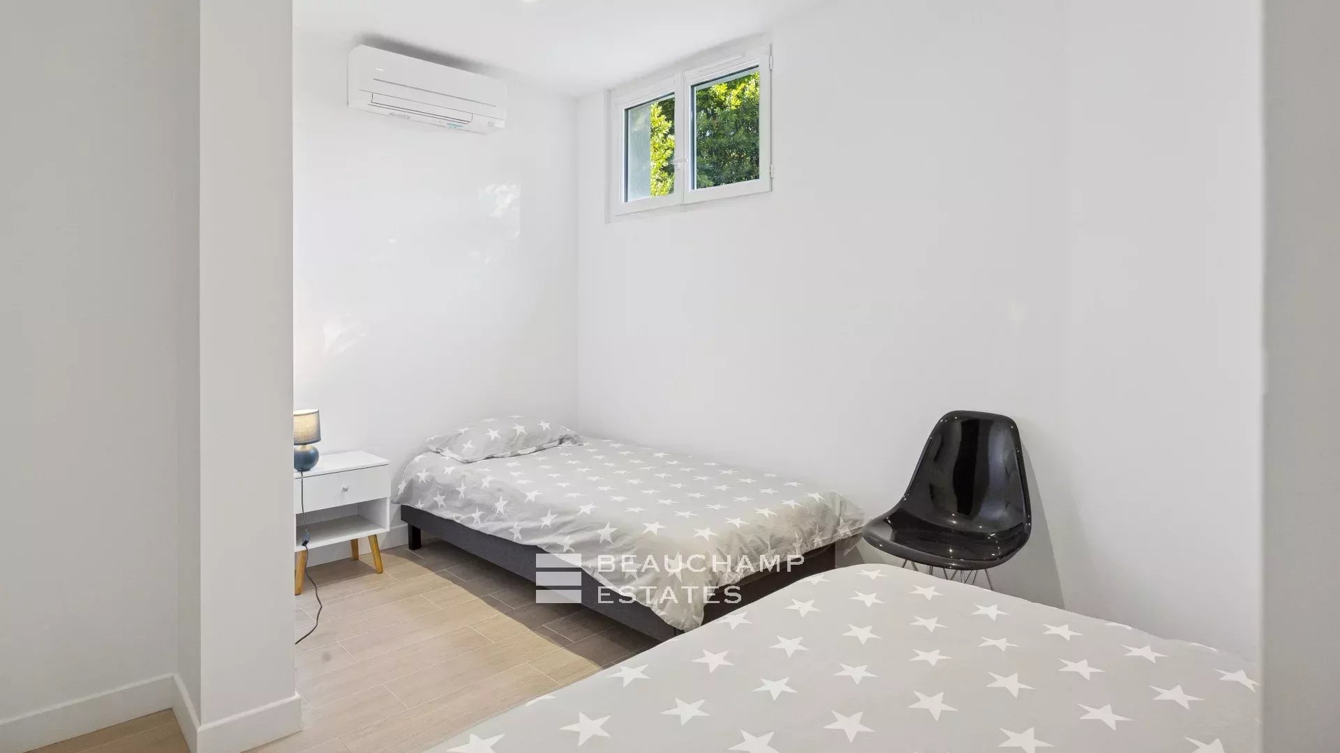 6-bedroom villa within walking distance of the town centre – Cannes centre 6-bedroom villa within walking distance of the town centre – Cannes centre