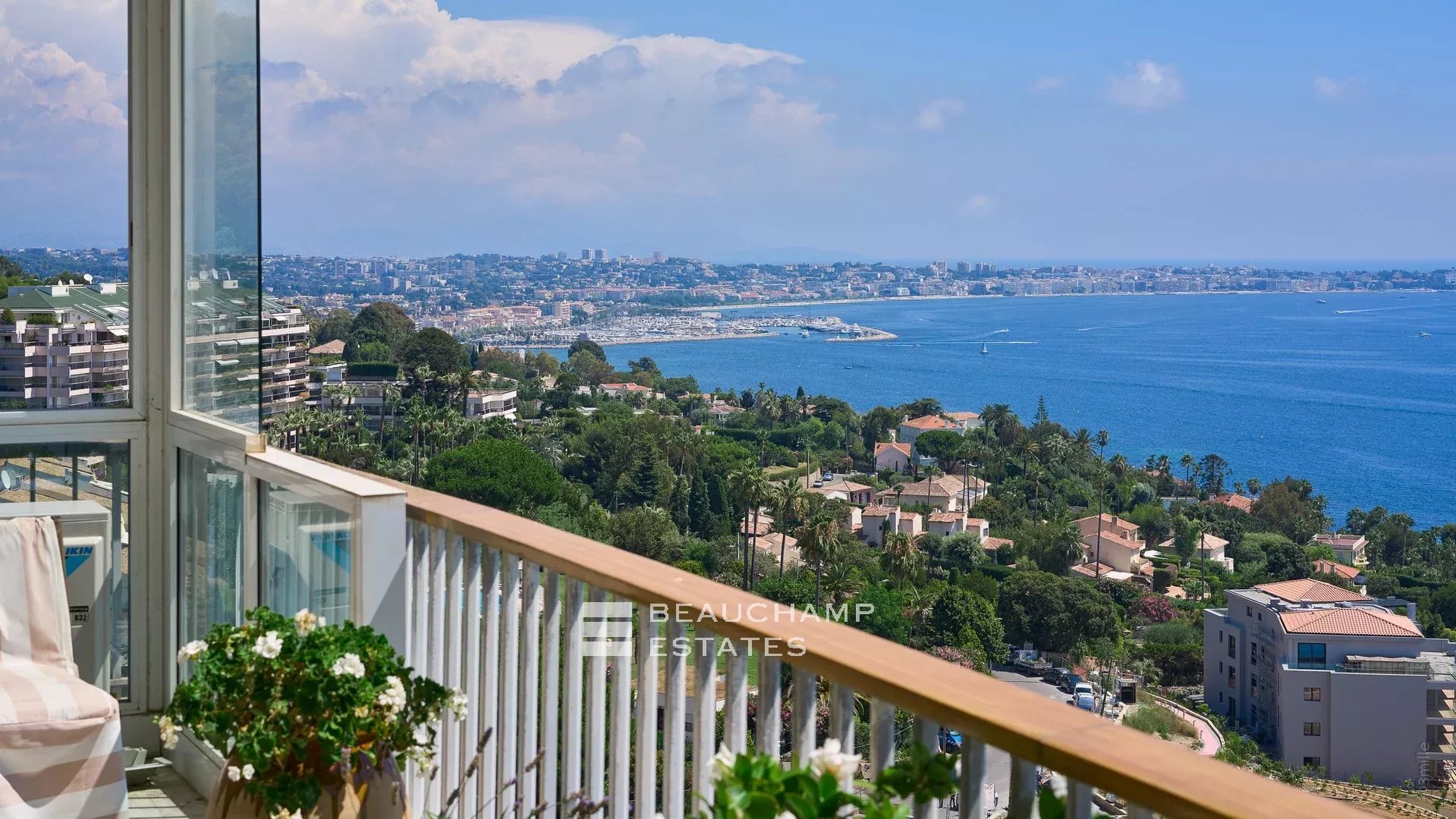 Basse Californie – Outstanding 140 sqm apartment Panoramic view Basse Californie – Outstanding 140 sqm apartment Panoramic view